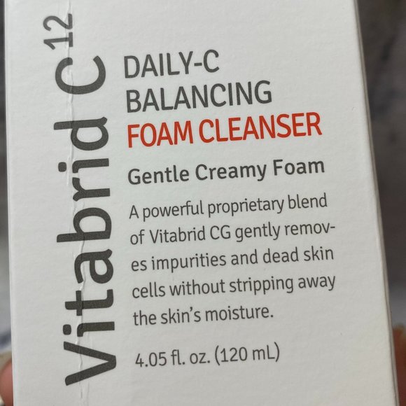 Vitabrid C12 Daily-C Foam Cleanser, antioxidants, NEW - Full Size 4 oz/120 ml - Picture 5 of 10